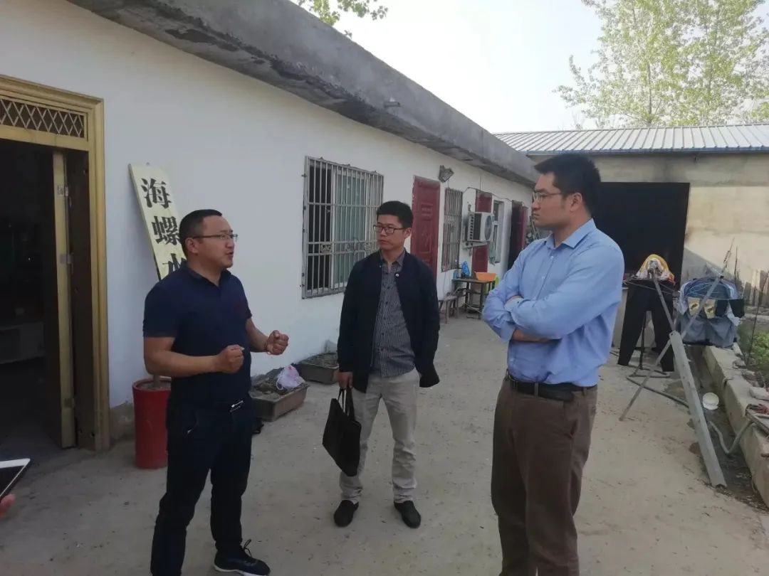 中线手工_中线手拉手_手中线