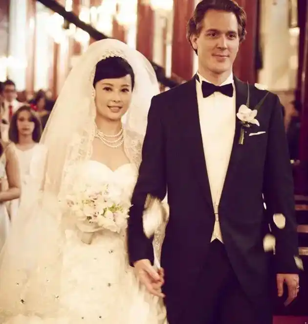 袁立徐威爱情长跑_袁立三次婚姻经历_徐威袁立为什么分手