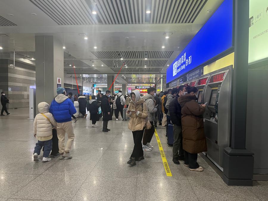 上海信用卡办卡给钱_铁路官方合作信用卡办理_上海虹桥火车站信用卡推销