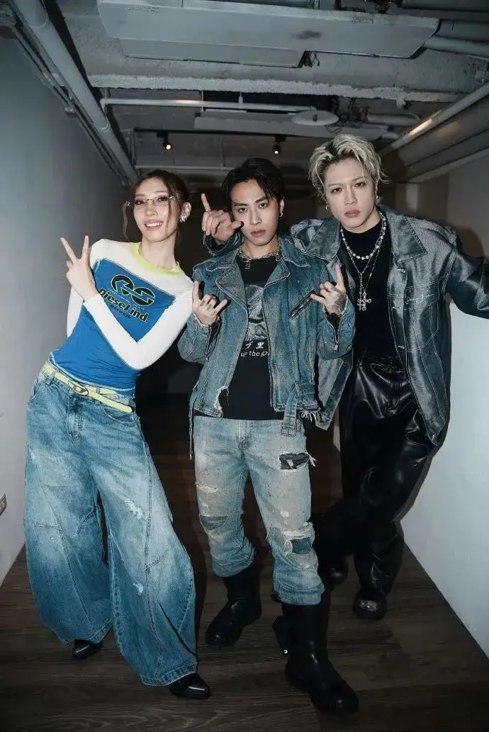 华语乐坛新老交替问题_金曲奖提名名单分析_金曲奖2025视频