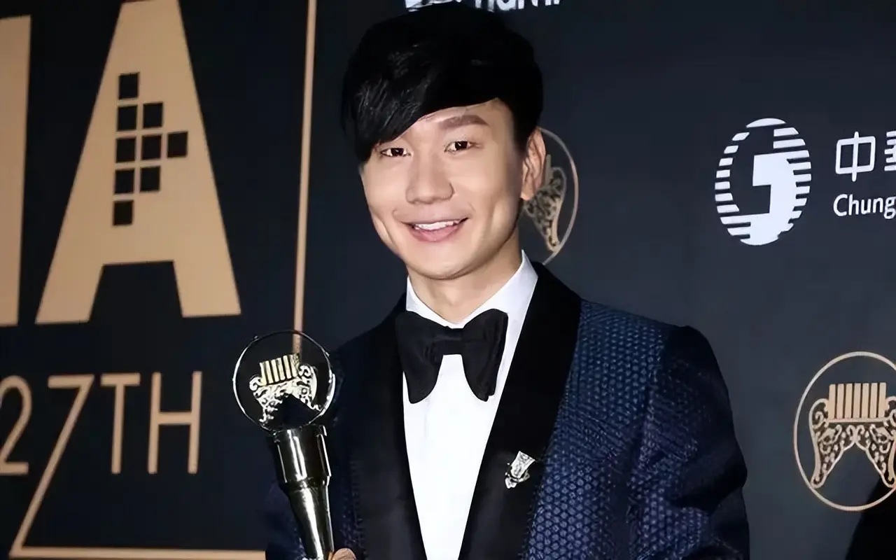 金曲奖提名名单分析_华语乐坛新老交替问题_金曲奖2025视频