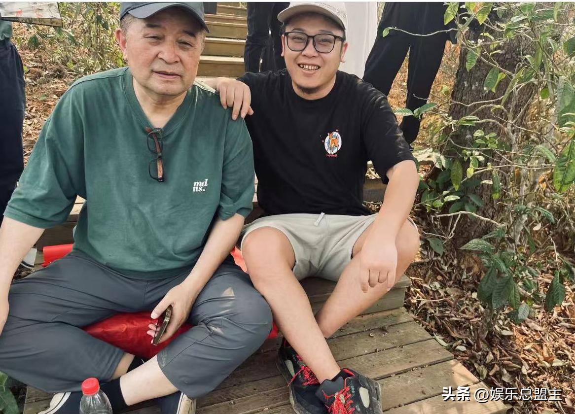 毕福剑饭局录像后现状如何？老态尽显，昔日辉煌不再