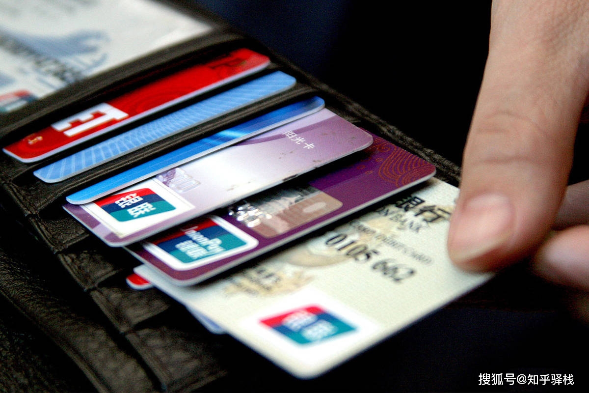 借记卡与储蓄卡功能比较_借记卡与储蓄卡区别_借记卡是什么样的